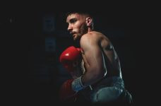 Boxeador en el ring.